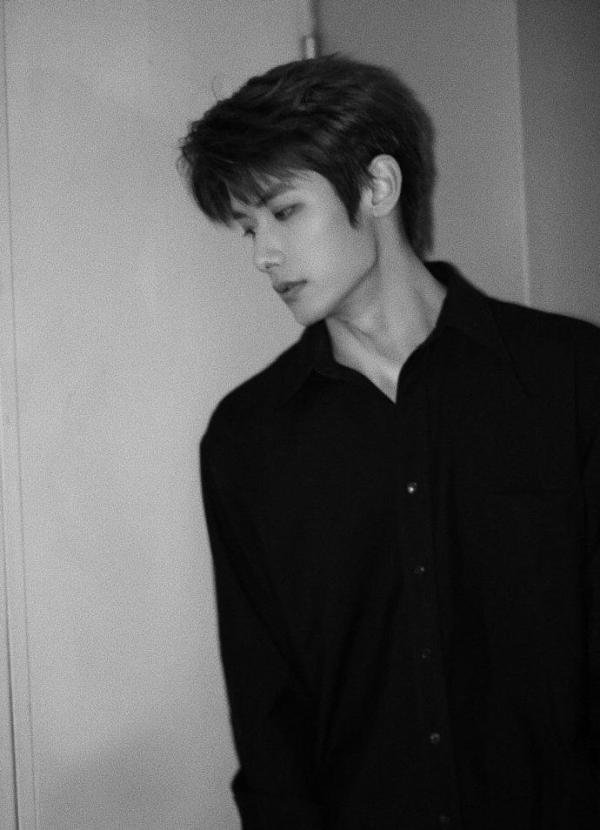 男星为陪睡男金主道歉　网民：没把录音事件交代清楚