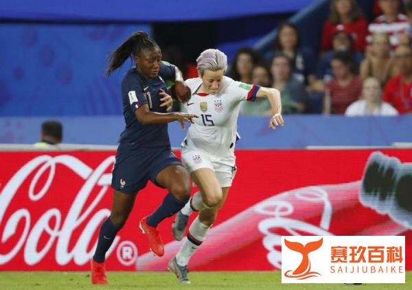 美国女足2-1法国晋级四强,传奇队长双响 东道主轰然倒下!