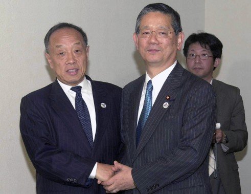 町村信孝的介绍