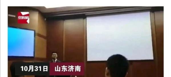 面对留学生我唯唯诺诺，面对说出“实话”的万达主持人，???我重拳出击！
