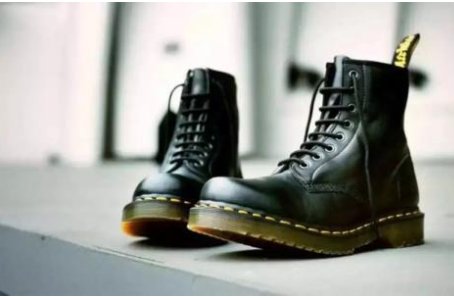 请问深圳有dr.martens 专卖店吗？
