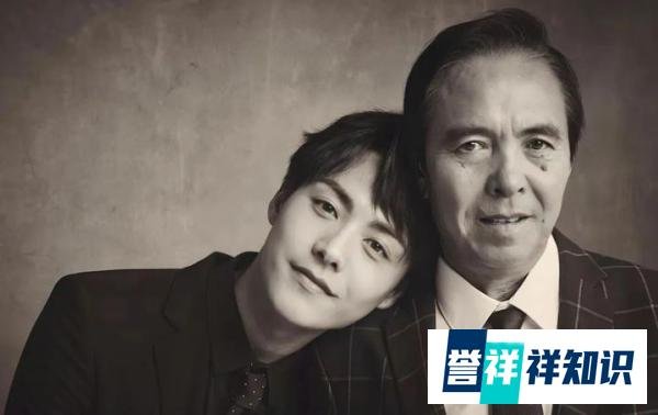 他可能是身世最悲惨的内娱男明星,5岁母亲去世,父亲因欠债远走他乡,17岁辍学打工