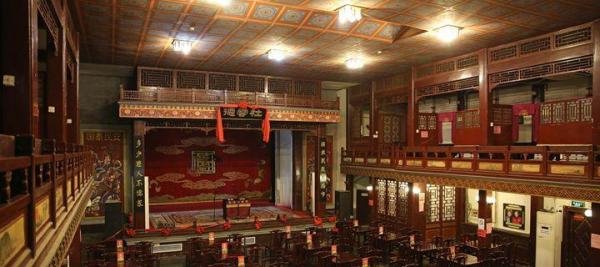 新周人物丨于谦：抽烟、喝酒、烫头，还养马