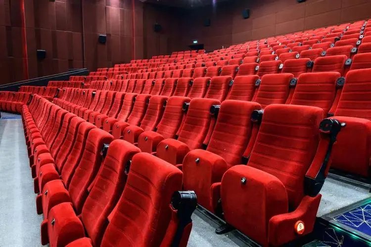 8部新影片撤出“五一档”，“五一档”为何变得如此冷清了？