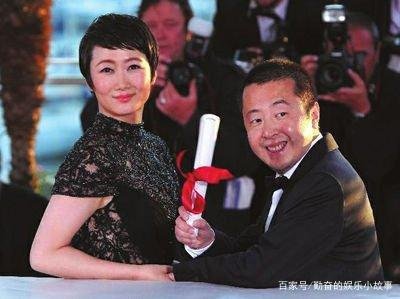 抛弃结婚10年的前妻朱炯,贾樟柯为何娶了小8岁的赵涛?