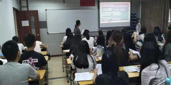 辽宁31位教师两个月被骗400万元，诈骗手段层出不穷要警惕