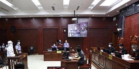 【收300万、送300万 人民日报社一“80后”女主任获刑13年 2021/11/23】