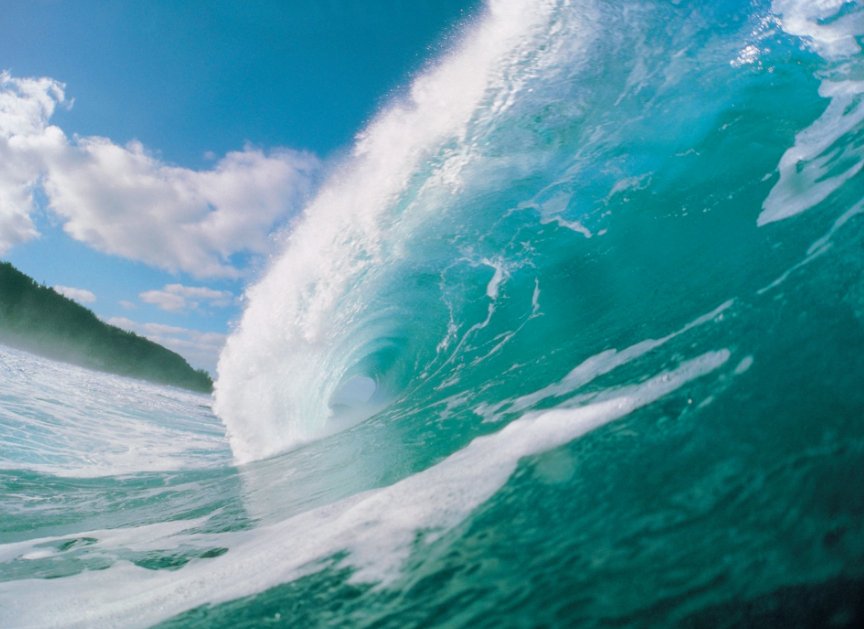 形容海浪一波又一波的句子