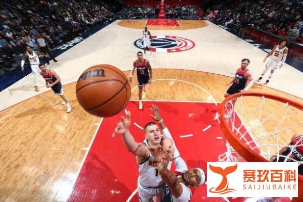 荣华富贵！库里的受伤，来自狠人开始惜命？