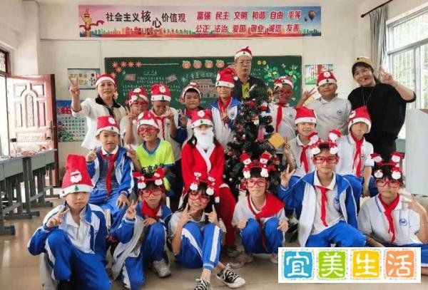 宝马MINI女孩，这怎么能是我们不放过你？