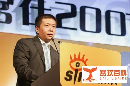 新浪低调退市,只为重回舞台中心?| 财智观点