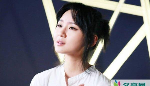 周笔畅杨幂是什么关系 周笔畅杨幂相识过程被扒意外成好友