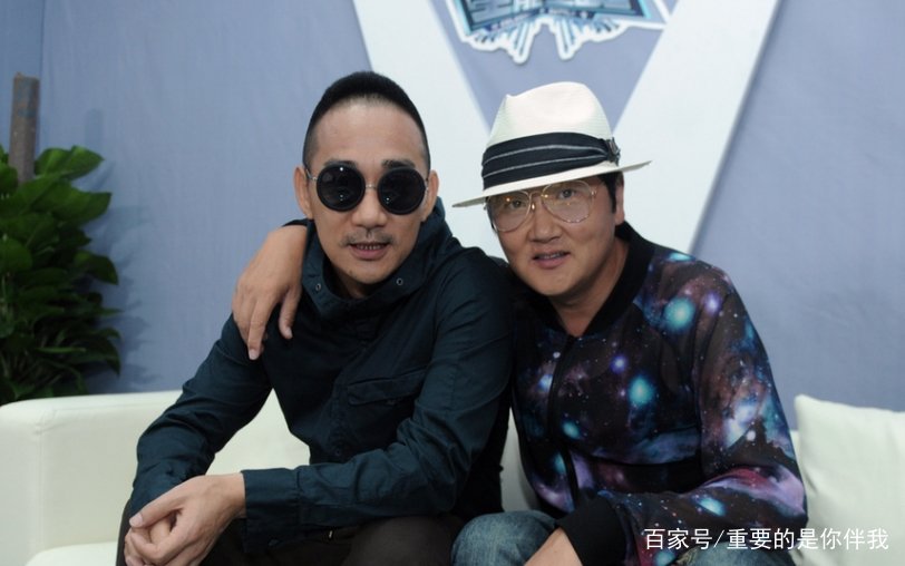 8年前，他骂哭张韶涵，给陶喆两次打0分，现在被打脸沦落成啥样了？