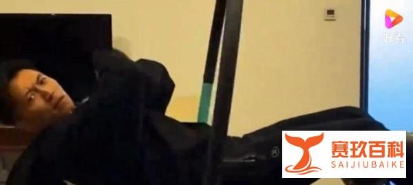 别盲目跟风谢霆锋悬空转呼啦圈 这是咋情况？