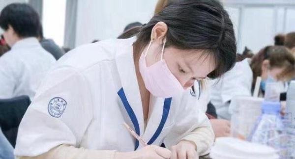 纹绣培训学校一般学费多少?