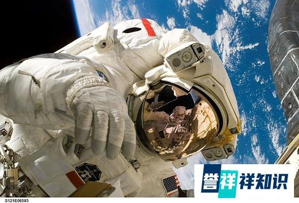 痴迷于太空而又洒脱不羁的亿万富翁——前泽友作