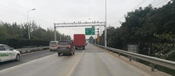 @云南司机：11月1日起全国高速将统一限速！4种情况不再扣分罚款