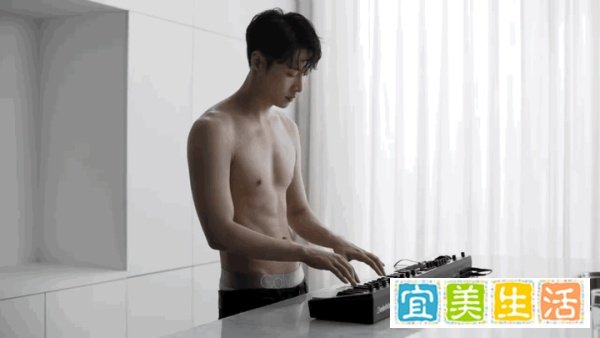 张艺兴CK内衣广告：健康自信，喜欢自己