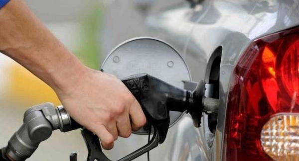 油价将于7月9日24时上涨 92号汽油每升涨0.21元