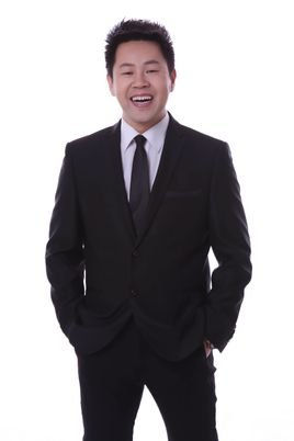 综艺台的大明星严寒老师的资料