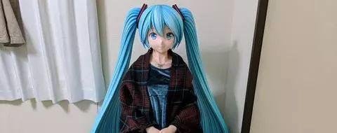 日本宅男娶初音满一年,狂晒