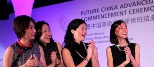 仁恒置地董事长钟声坚初中毕业,两个女儿钟思娜钟思婉美貌不凡