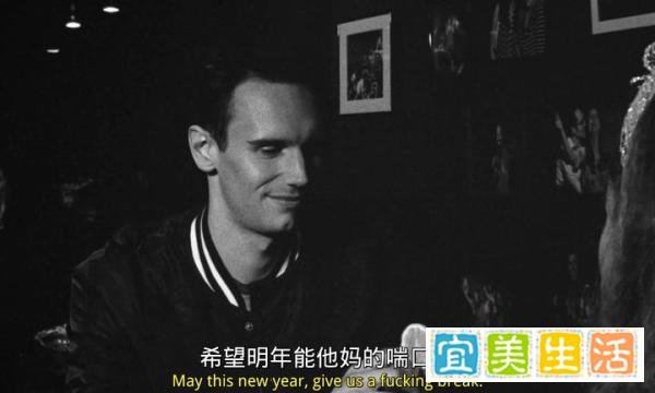 比较习惯美国电影《1985》这种单一线索的剧情和舒缓叙事的节奏