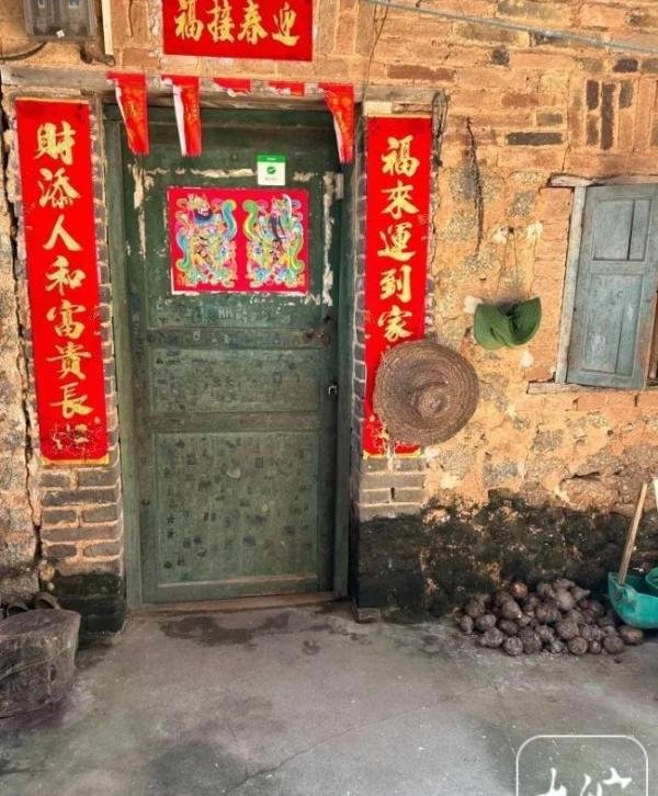 广西防城港5人命案嫌疑人仍未落网!被害老人之子:看到我父亲,他杀红眼了