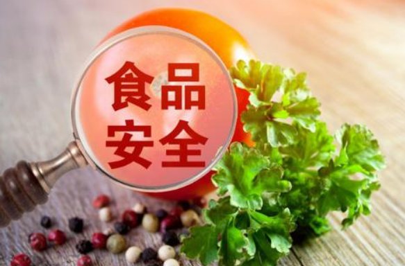 日本富山市1212名师生食物中毒，导致中毒的原因是什么？