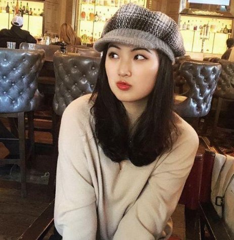 赌王女儿何超莲晒1000万游艇，有钱人的世界是啥样的？