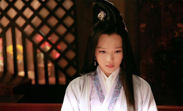 羋月传里的魏美人是甄嬛传中的妙音娘子吗