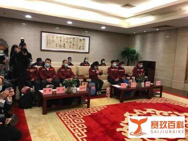 “王炸”再出征！四川12名专家今飞赴埃塞俄比亚援助抗疫
