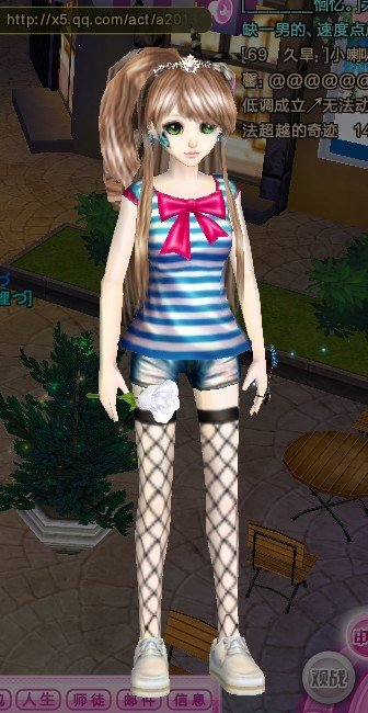 QQ炫舞女生服装求搭配、要漂亮的、我会及时采纳、发型、上衣、下衣、名字发下、或者直接发图也可以、！！