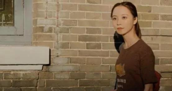 清华的这位清纯虚拟学生华智冰，其实是个寄生兽