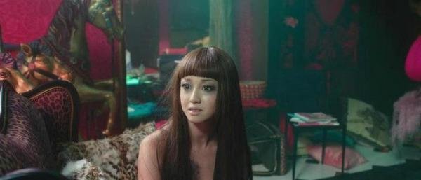 “一个月5次,超过50万一次!”“亚洲第一美人”的婚前协议,让人叹为观止